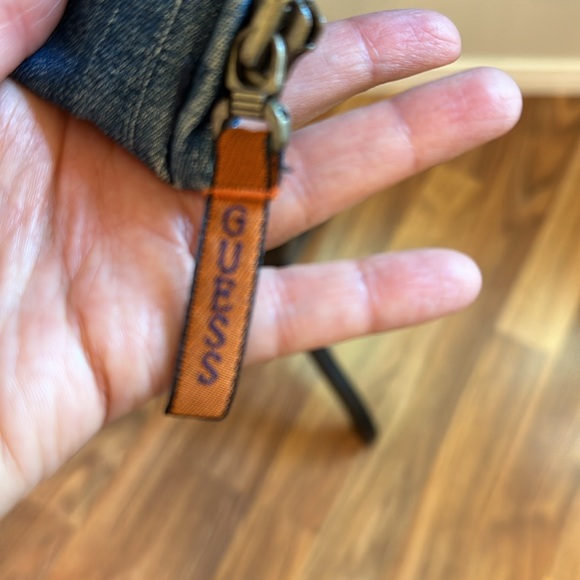 Guess Jeans Puffer Jacket Down - Picture 5 of 7